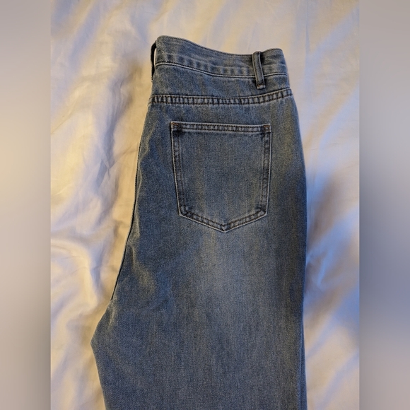 Tall Light Wash Jeans - Picture 4 of 5